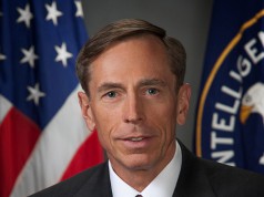 Lefokozhatják David Petraeus amerikai tábornokot, a CIA volt igazgatóját