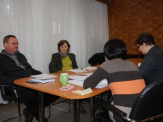 Tiszta vizet önthetnek a pohárba