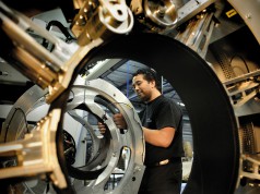 Gumiipari és abroncsgyártó szakképzés indul Hevesen