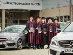 Az országban először kaptak diplomát duális hallgatók a Kecskeméti Főiskolán