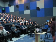 Konferencia iskolarendőröknek