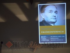 A konferencia az esszéíróról