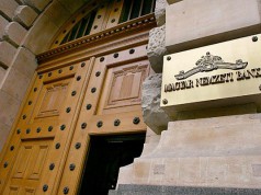 Nyilvánosak a jegybanki alapítványok költései