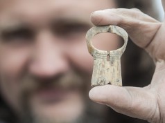 Wilhelm Gábor régész tart előadást Kecskeméten