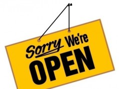 KIEMELT! Vasárnapi pihenőnap – A kormány a törvény visszavonását javasolja