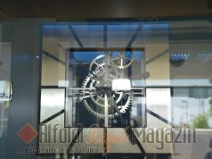Egyedülálló, vízzel meghajtott ingaóra a BÁCSVÍZ ügyfélterénél