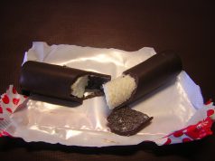 Fémdarabok kerülhettek néhány Pöttyös Túró Rudiba, a gyártó visszahívja az érintett termékeket