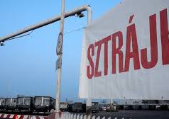 Leáll Görögország