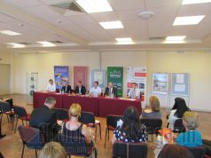 Kapkodhatjuk a fejünket: programdömping az I. Barackpálinka- és Borfesztiválon