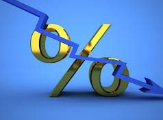 Májusban csökkentek a fogyasztói árak az euróövezetben és az EU-ban is