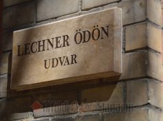 Lechner Ödön Udvar lett a Városháza Díszudvarából