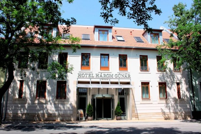 30 éves jubileumát ünnepli a Hotel Három Gúnár és Rendezvényház