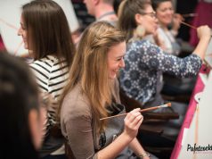 Szórakozz és alkoss: Kecskemétre érkezik a PAINTCOCKTAIL!