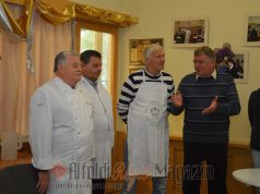 Balogh Károly polgármester úr és a Tanyacsárda közös ebédje a Wojtyla Ház szegényeinek