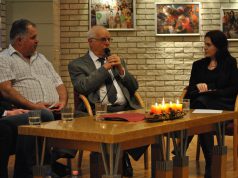 Hangulatos Montázs-est a Fodor Cukrászda tulajdonosainak három generációjával