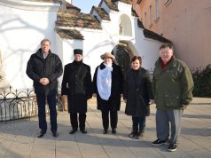 Véget ért az élő Betlehemi istálló és nagyvonalú ételfelajánlás a Főtéren