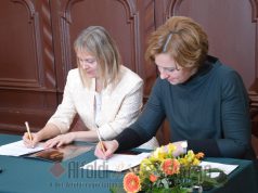 Együttműködési megállapodást írtak alá a Kodály Intézetben