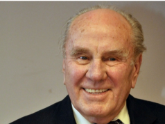 Dr. Mező Mihályt, Kecskemét nyugalmazott tanácselnökét búcsúztatják csütörtökön a Városházán