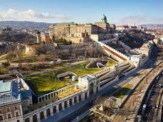 Budapest Fotó Fesztivál – Kortárs portrékiállítás a Várkert Bazárban