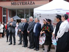 „Bács-Kiskun a mi megyénk” rendezvénysorozat a Megyeháza előtt