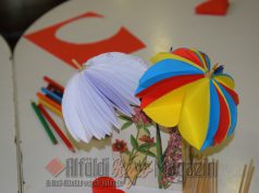 Színes napernyők készültek a Wojtyla Házban