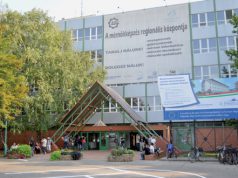 Aranydiploma átadás a Neumann János Egyetemen