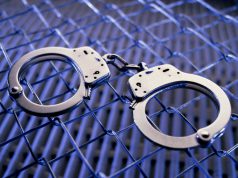 Lezárt akta: Asztalon hagyott mobiltelefont lopott el