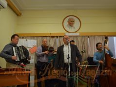 A Csík zenekar tavaszköszöntő koncertje a Wojtyla Házban