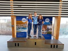 Dobogón a kecskeméti búvárúszók