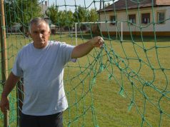 Továbbra is küzdenek a focipályáért Ágason