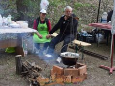 Idén is finom pörköltek készültek az V. Ballószögi Kakasfőző Versenyen és Majálison