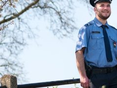 AUTÓKBÓL LOPOTT, A NYOMOZÓK ŐRIZETBE VETTÉK