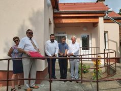 HÁZIORVOSI RENDELŐT ADTAK ÁT DUNAVECSÉN