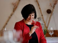 Életét ma már behálózza a bor szeretete