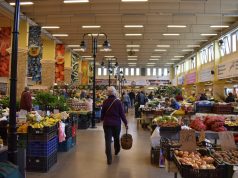 A kecskeméti piacok ünnepi nyitva tartása