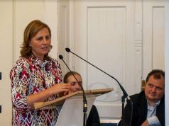 Arcok a vitrin túloldaláról Helytállni minden körülmény között Interjú Horváth Zsolttal