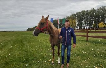 Izsákon zárul a távlovagló és távhajtó OB