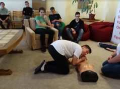 Újraélesztési workshop a Táncsics Koliban