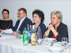 Három évtized tükrében