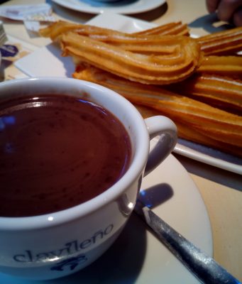 Gyorsan elkészíthető a spanyolok kedvenc fánkfélesége, a churros