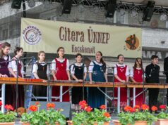 Igazi közönségsiker volt a hagyományteremtő céllal létrehozott Citera Ünnep Kecskemét főterén