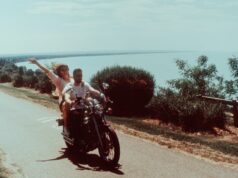 A kultikus „A hold dala” fergeteges vízparti bulikra újrahangolva!