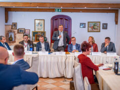 A gazdaságfejlesztés aktualitásairól beszélt Bányai Gábor Kecskeméten