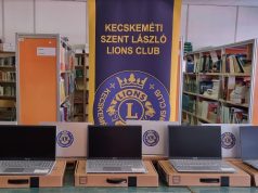 Laptopokat adományozott a Kecskeméti Szent László Lions Club