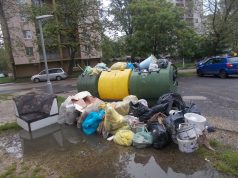 A térfigyelő kamera buktatta le az illegális szemetelőt