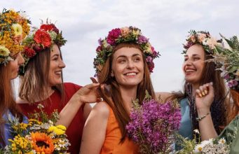 Női gyógyító tisztulás rítusa Magosi Edinával