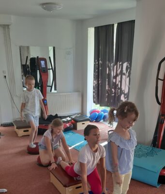 Mozgáskoordinációs fejlesztésekgyerekeknek,vibrotréner fogyásra, és rehabilitációra