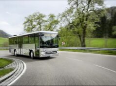 Hibrid járművet tesztel a héten a Volánbusz