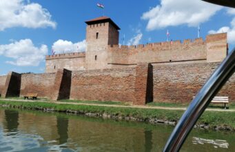 Gyula- Feledhetetlen élményeket kínál az egész családnak a történelmi füdőváros!