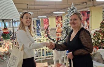 Átadásra kerültek az összegyűlt adományok a Budai utcai Piacon